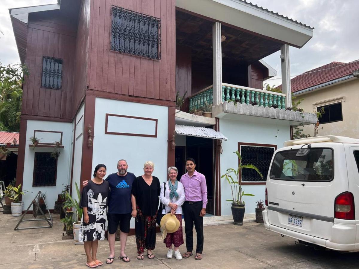 Lotus Blanc Homestay พระตะบอง ภายนอก รูปภาพ